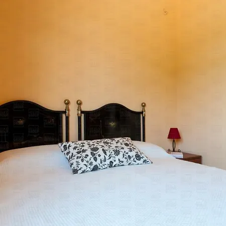 Helloapulia - Flora Apartament Noci